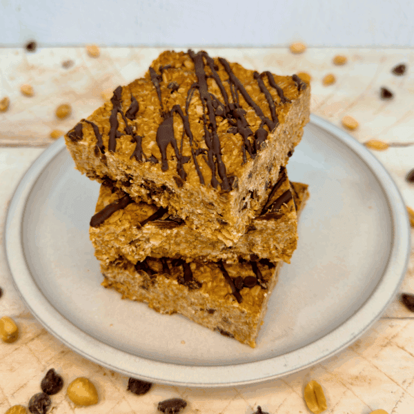 Peanut Butter Chocolate Chip Granola Bars
